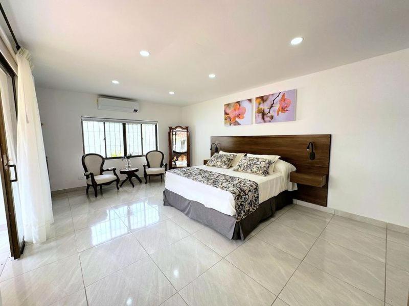 Doral House Villavicencio Bavaria Exterior photo